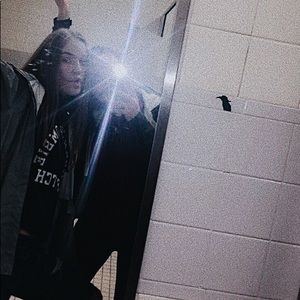 Meet your Posher, Brooke